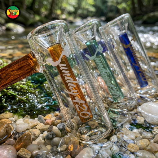 Alternative view of Tẩu Thủy Tinh Lọc Nước Chữ V - TTT10